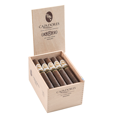 La Aurora Cazadores Maduro